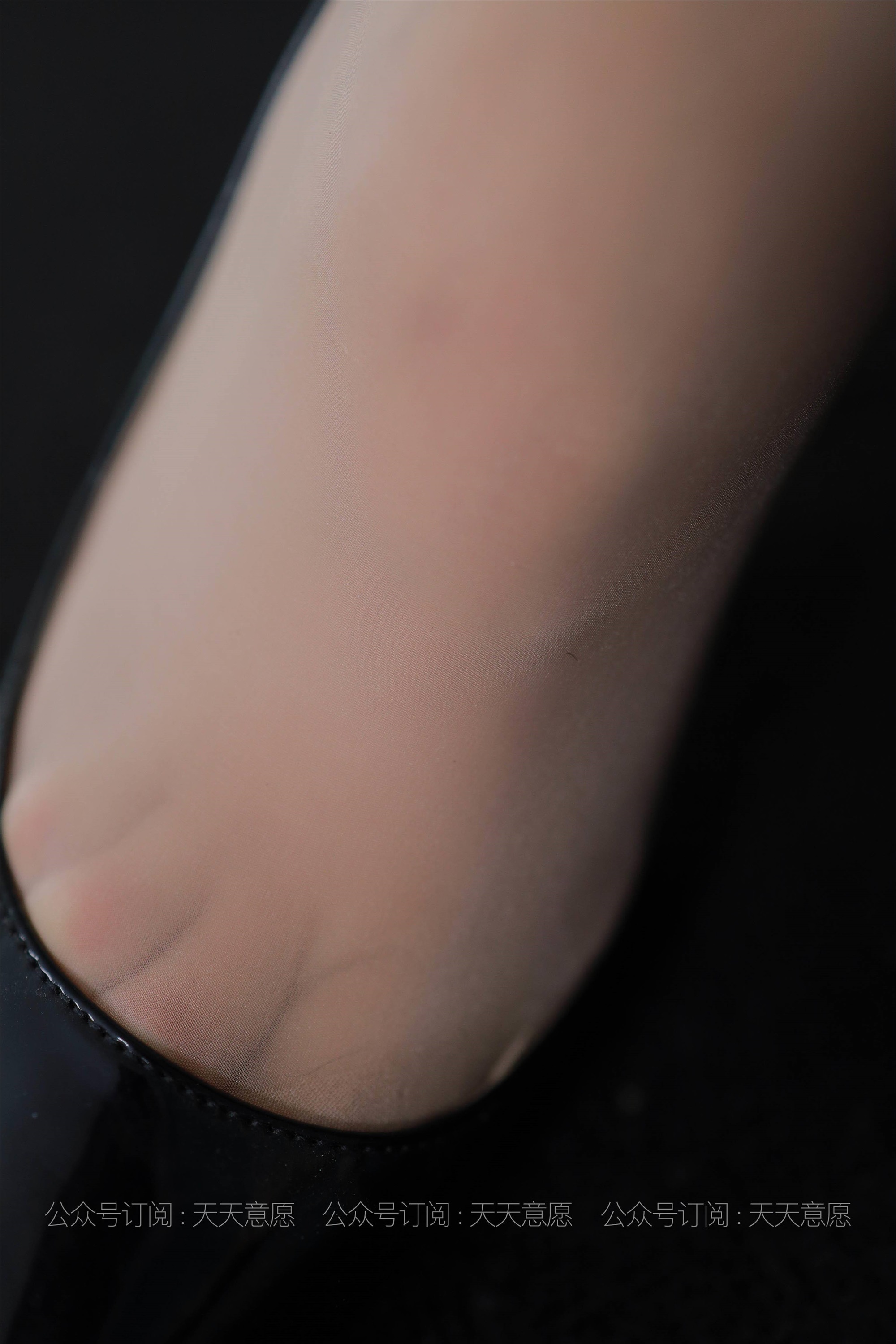 IESS异思趣向 - 模特：肉肉《性感秘书泡咖啡》